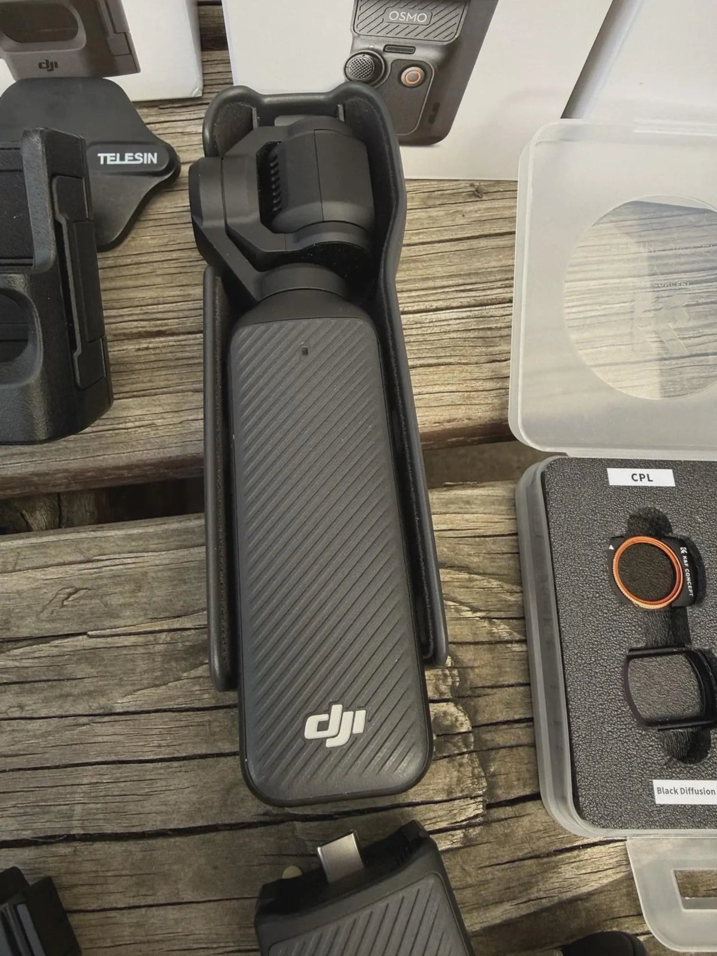 Excellent DJI Osmo Pocket 3 Creator Combo Camera Bundle Warranty 5/29/27