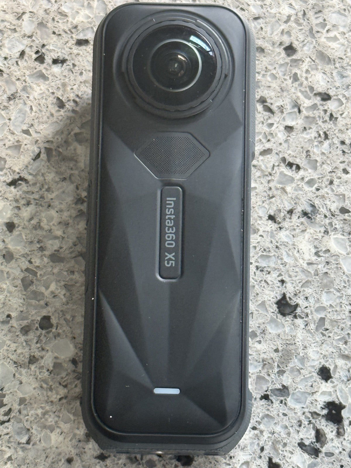 Insta360 X5, Essentials Bundle, 2 Battties in Excellent condition
