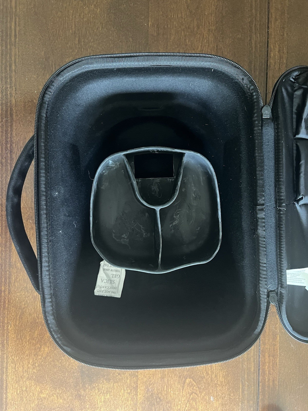 Complete Meta Quest Pro 256GB Kit w/ Controllers, Dock, and Travel Case