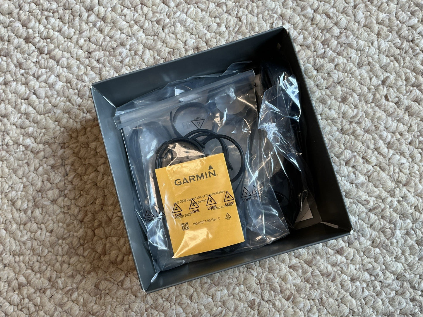 Garmin Edge 1050 bike computer With OEM Silicone Case