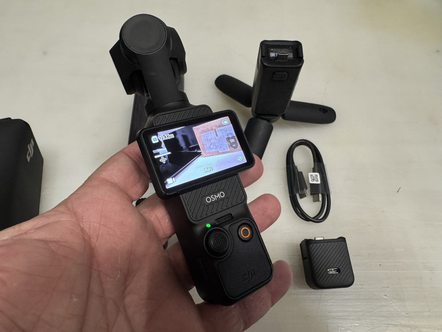 DJI Osmo Pocket 3 CAPTURE MORE COMBO Gimbal Stabilizer Camera NEW VLOGGER BUNDLE