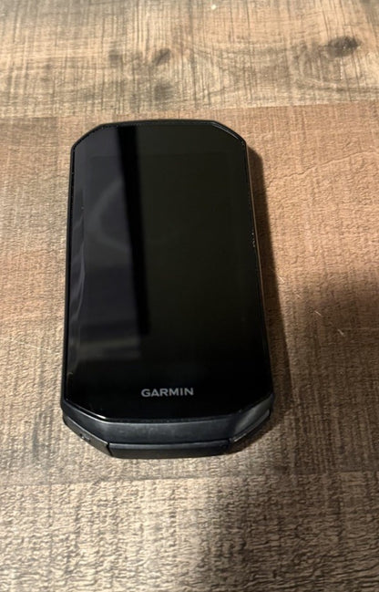 Garmin Edge 1050 with Silicone Protector